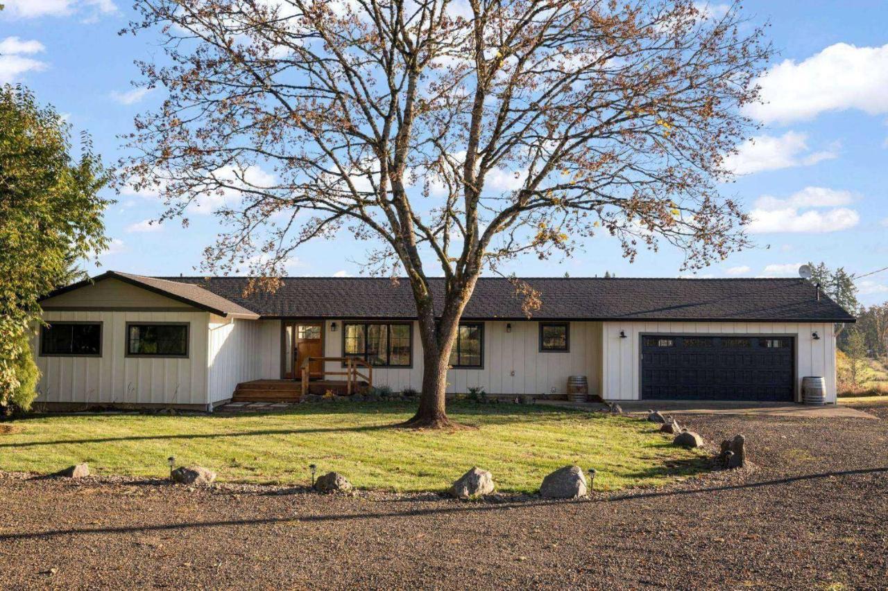Jade'S View Estate Villa McMinnville Exterior photo